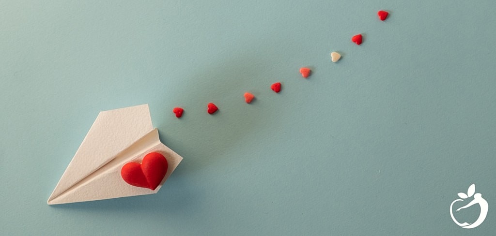 Healthy Valentine’s Day Tips: What To Eat, the Health Benefits of Kissing, and a Great Gift Idea!