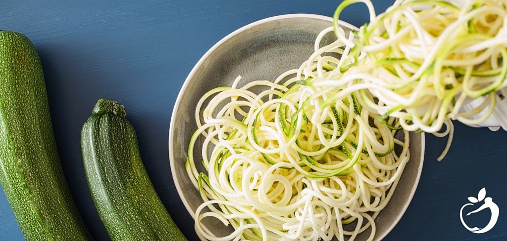 Zucchini Noodles With Chicken and Broccoli