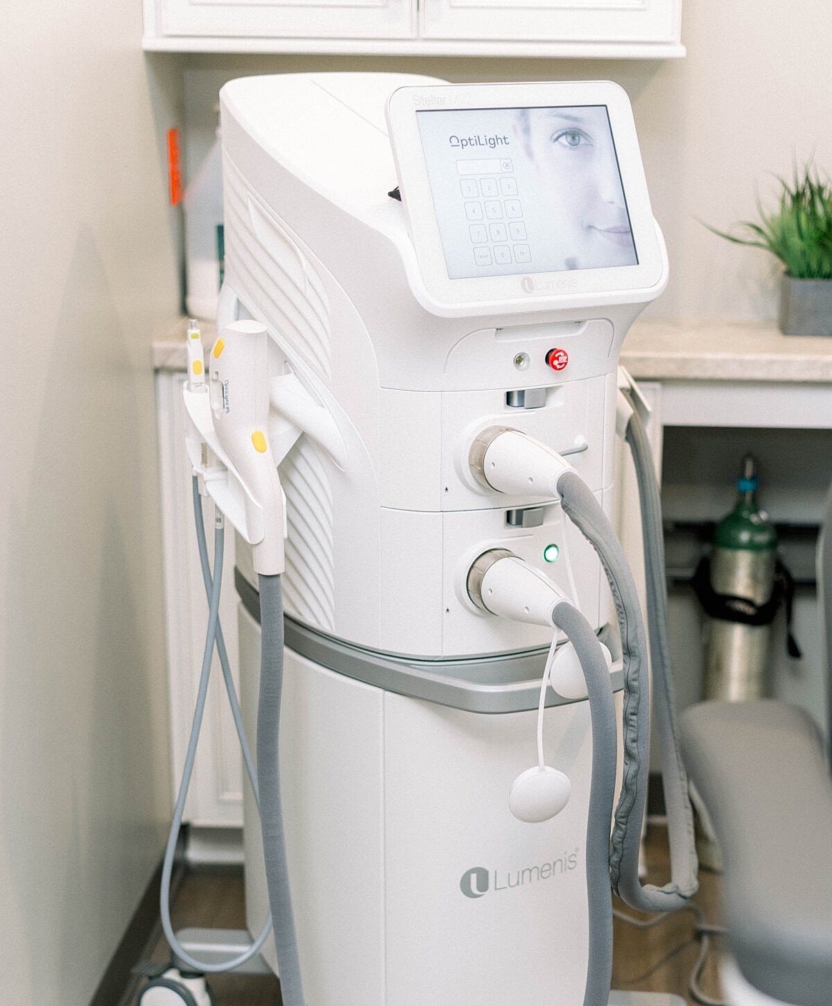 lumenis beautiful eyes treatment photo